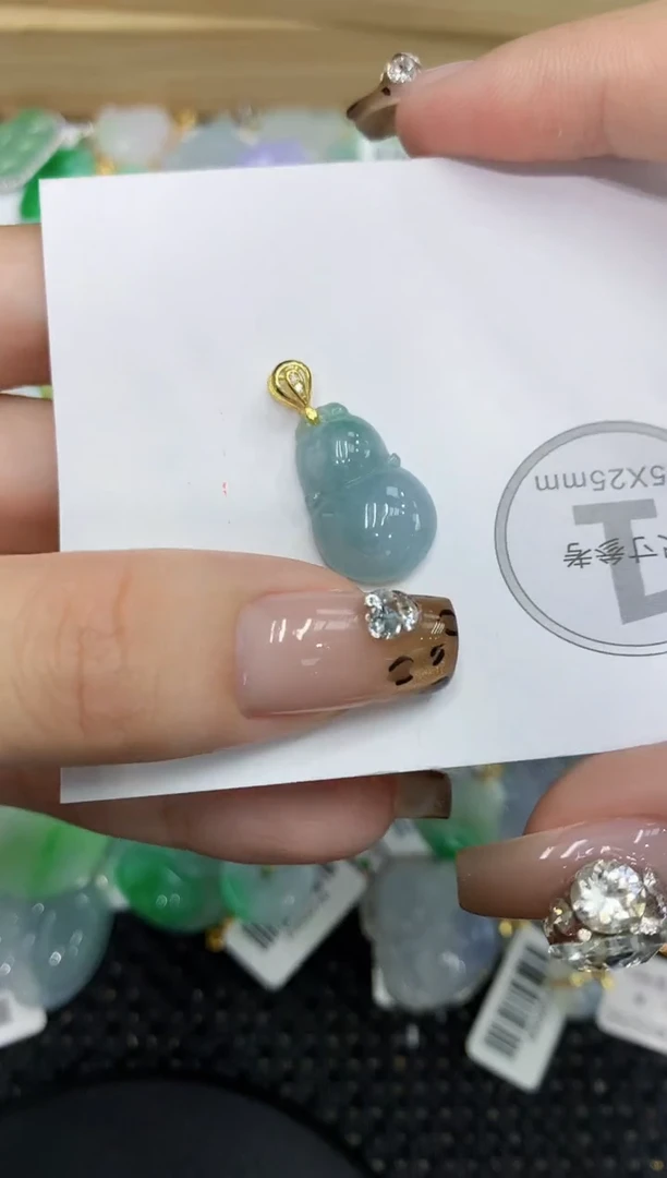 翡翠未镶嵌颈饰111111111111