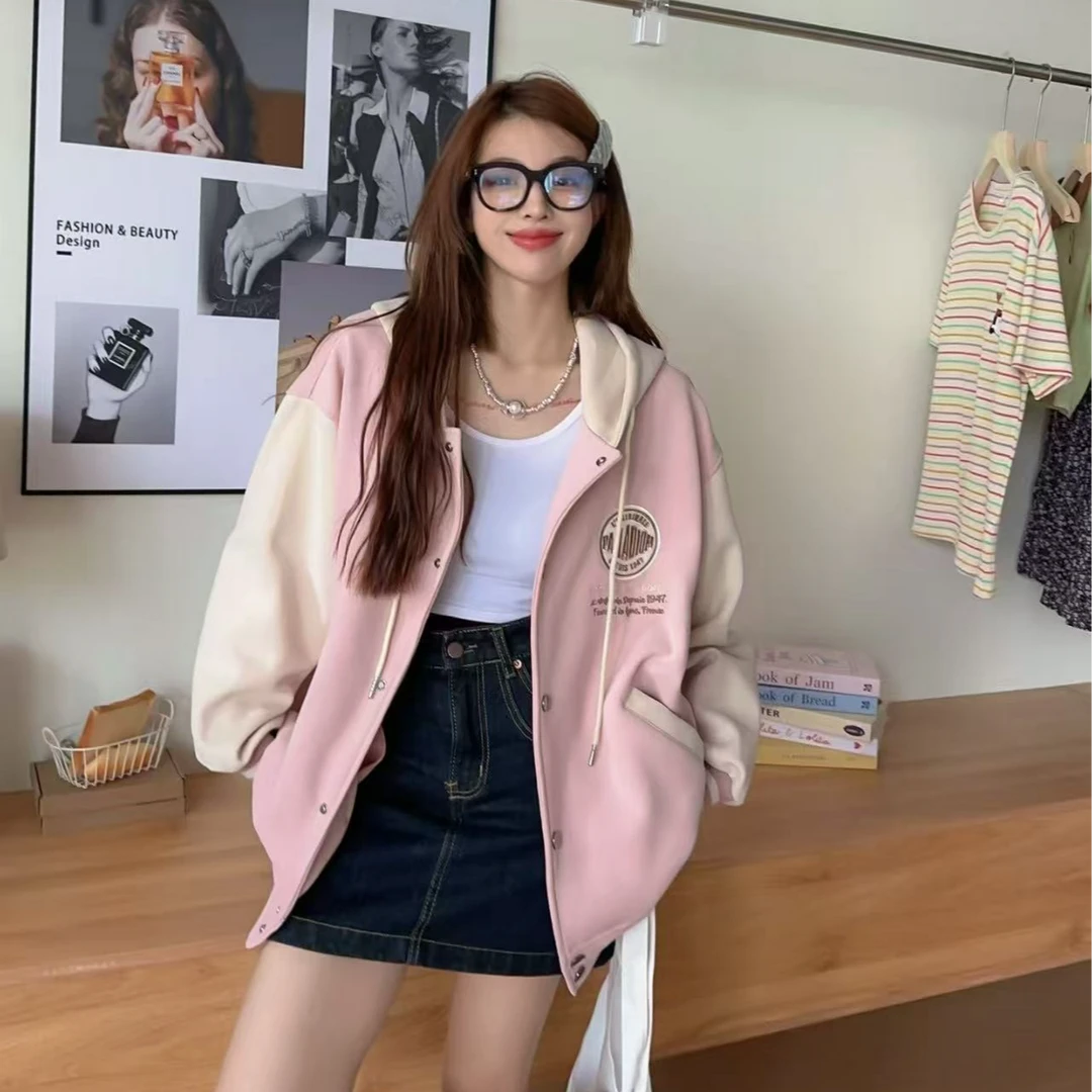 9679刺绣字母女士连帽外套