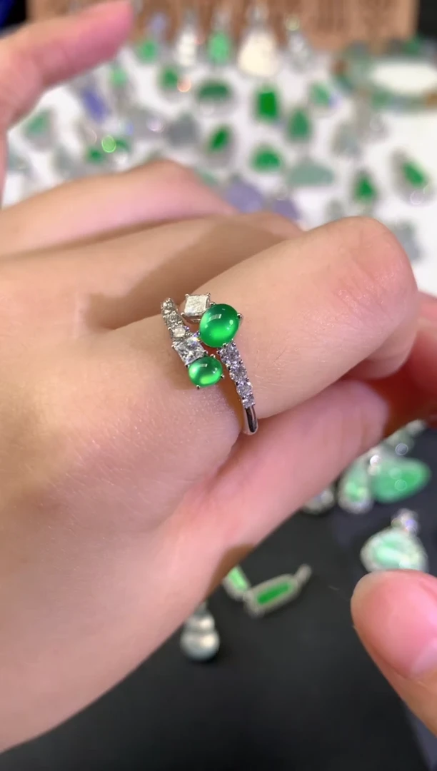 18K金镶嵌戒指翡翠Q130|29800