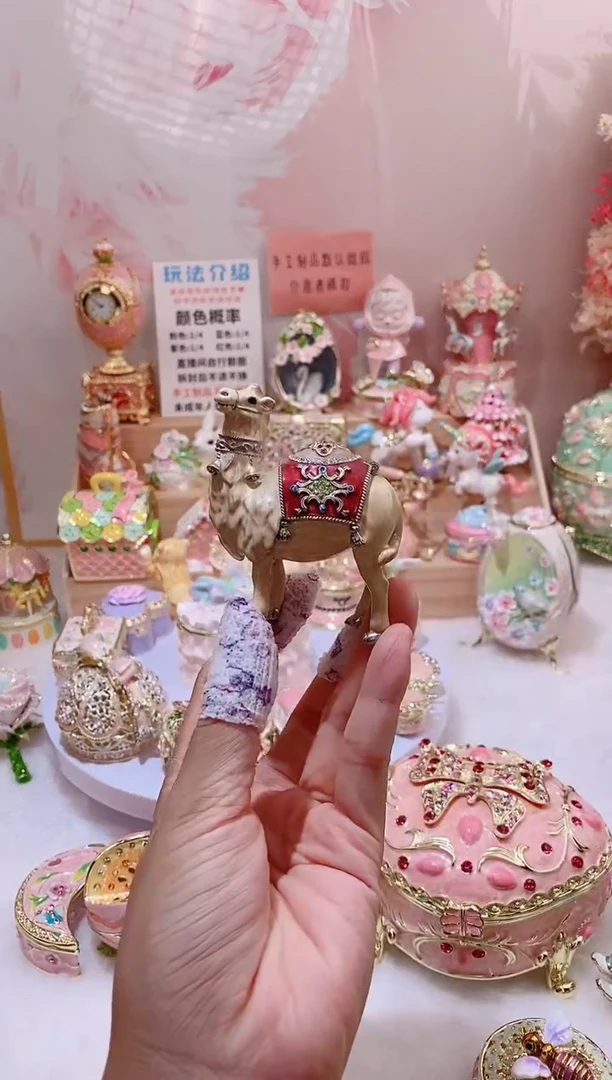 珐琅彩中古首饰盒摆件