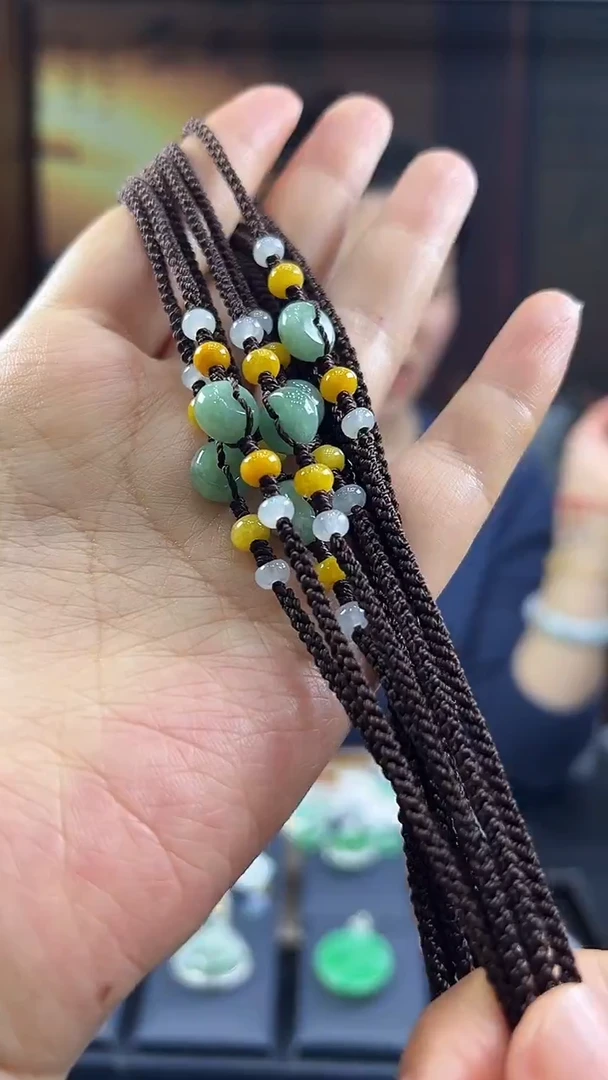 未镶嵌挂件翡翠美背绳（多样性发其一）