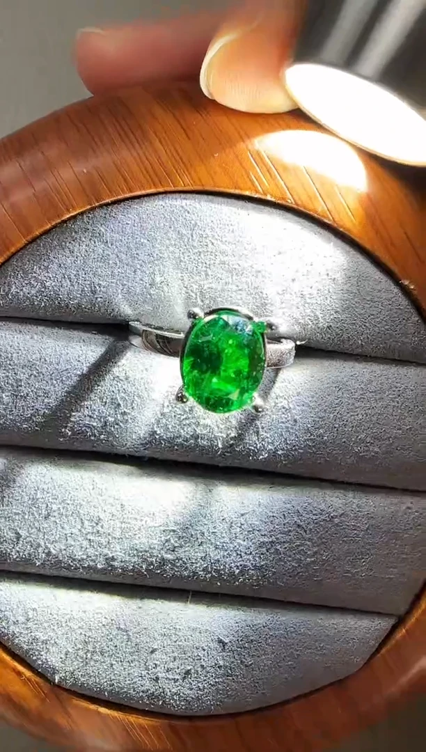 主播定制链接 绿色椭圆戒指3ct 定制圈口