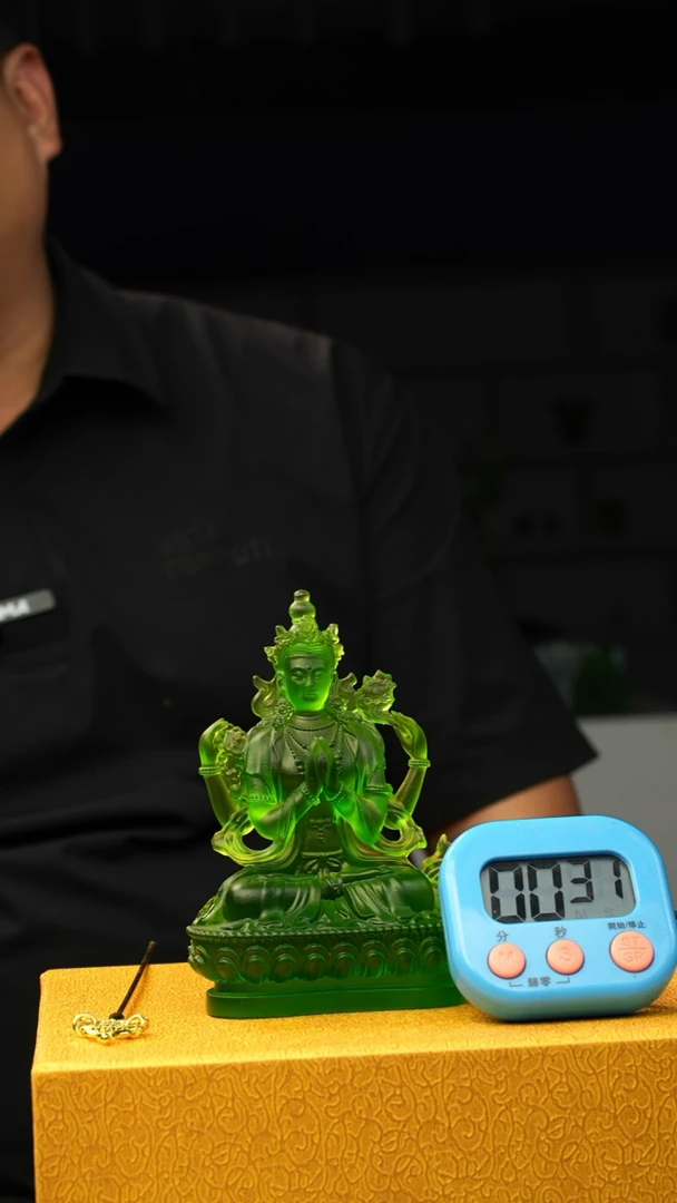 泥塑O****?古法琉璃艺术摆件