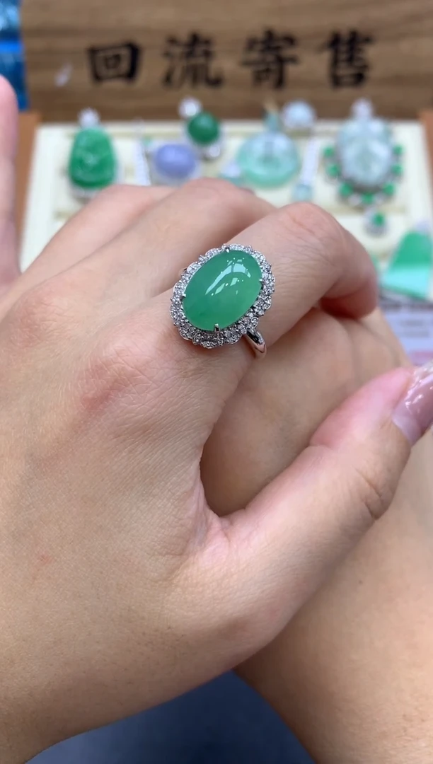 【闪购商品】翡翠戒指18K金镶嵌586-中国好珍宝