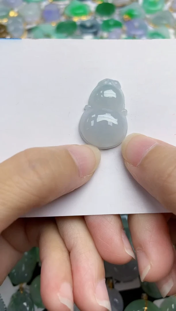 翡翠未镶嵌颈饰天然翡翠A货