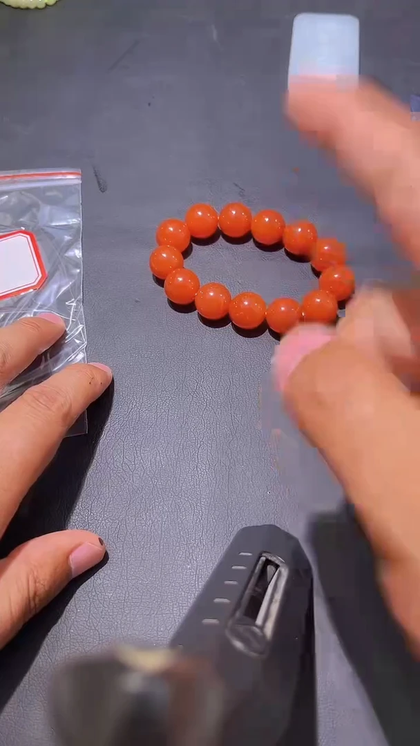手串未镶嵌和田玉棉***西和田玉手串