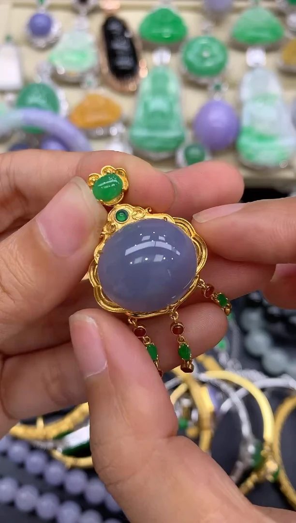 翡翠18K金镶嵌颈饰463-中国好珍宝