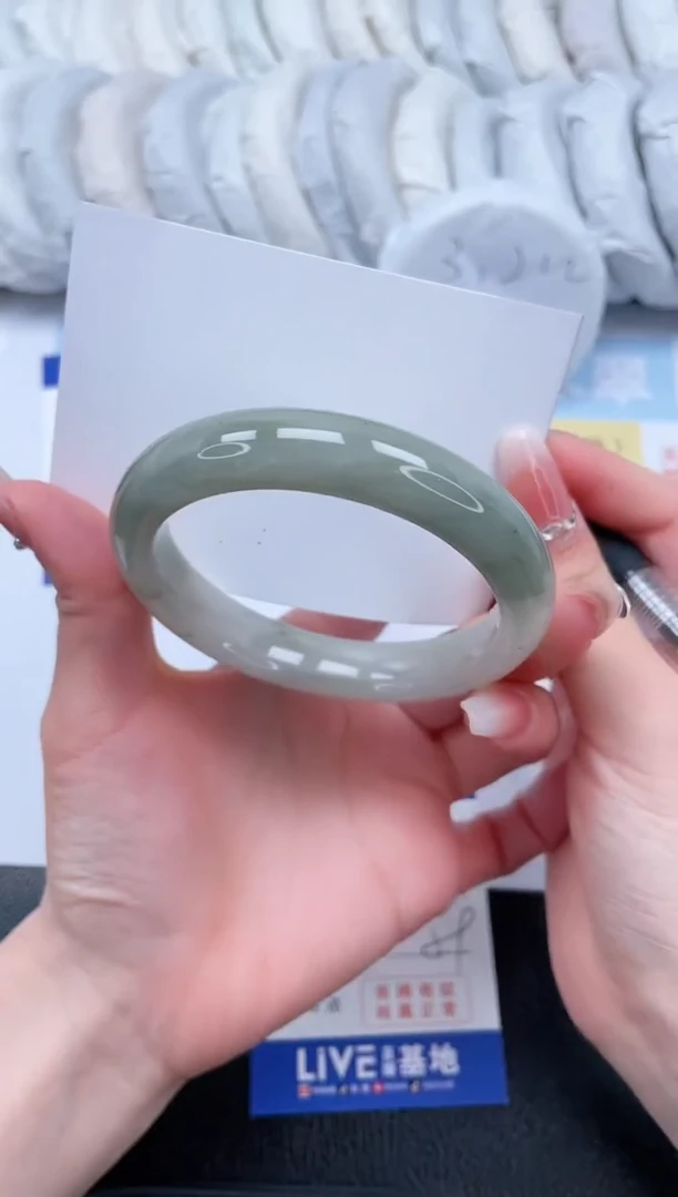 【闪购商品】石英质玉手镯未镶嵌T44-59