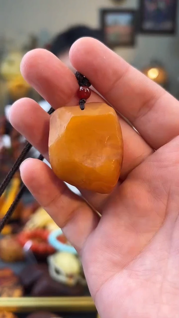 琥珀颈饰未镶嵌吊坠