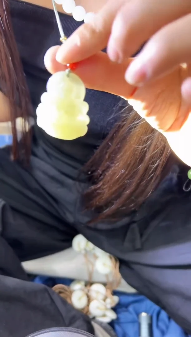 和田玉未镶嵌吊坠(不含链)（多样性发货）051