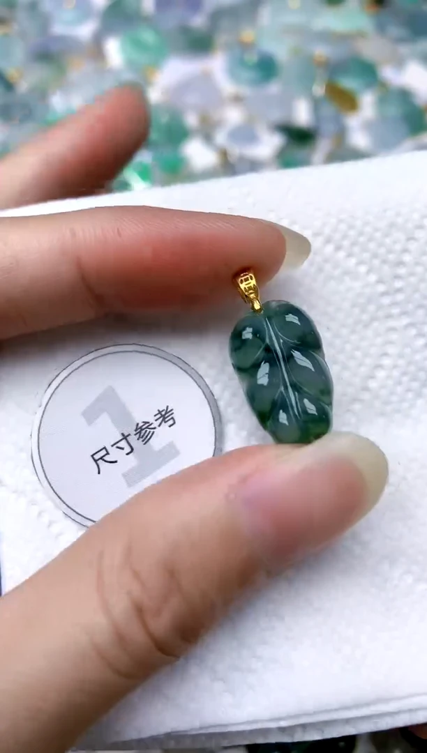 颈饰银S925镶嵌翡翠天然A货翡翠
