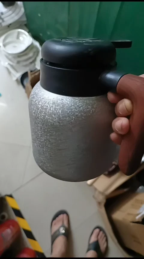 瓷小*喵微瑕焖茶壶一个装