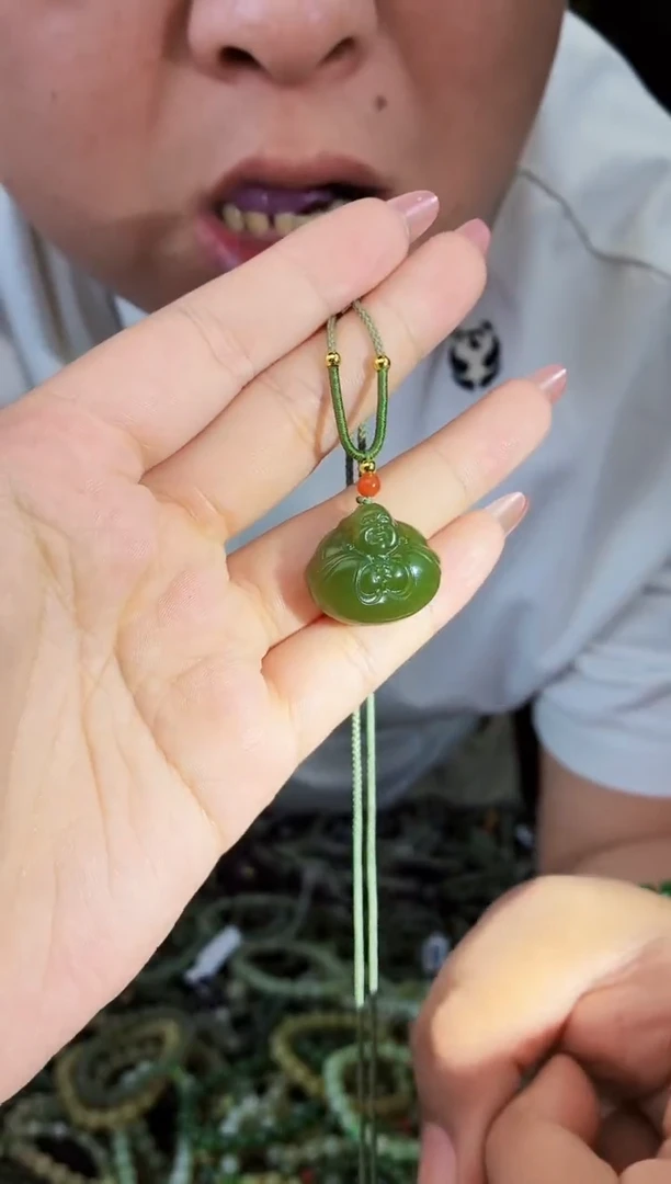 和田玉未镶嵌颈饰拍一发一