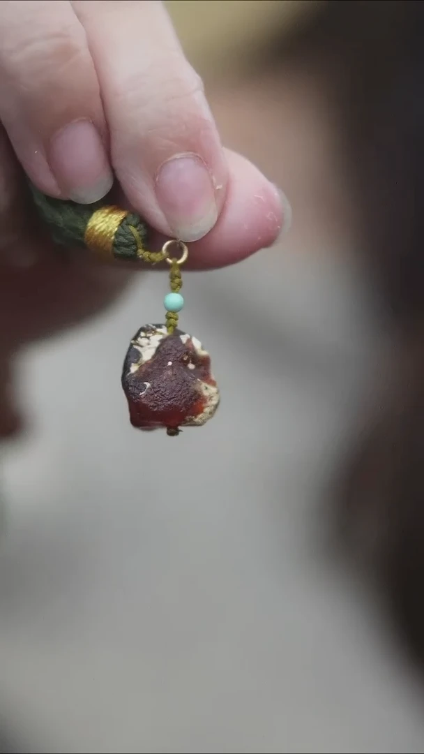 琥珀颈饰未镶嵌蜜蜡滴流