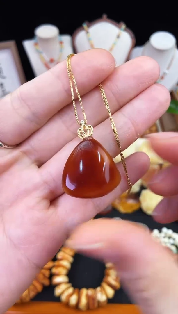 琥珀未镶嵌珠宝奇石柒月