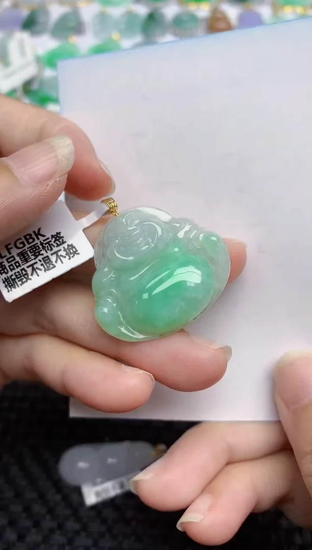 翡翠18K金镶嵌颈饰天然翡翠A货