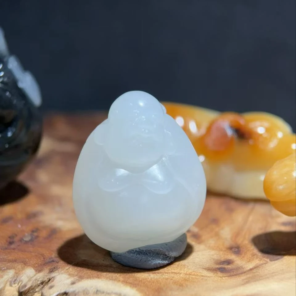 和田玉独籽白玉弥勒佛挂件