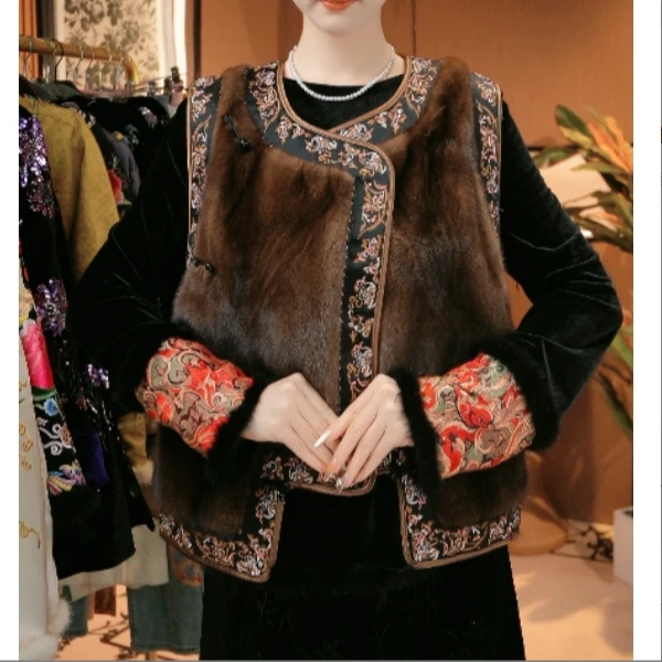 （弥足珍贵）毛领新中式冬款夹棉加厚重工名锦马甲2024D8787COCO