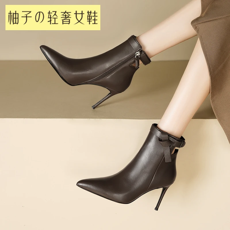 柚子轻奢/牛皮/8CM/气质个性时尚镂空尖头细跟冬季新款短靴