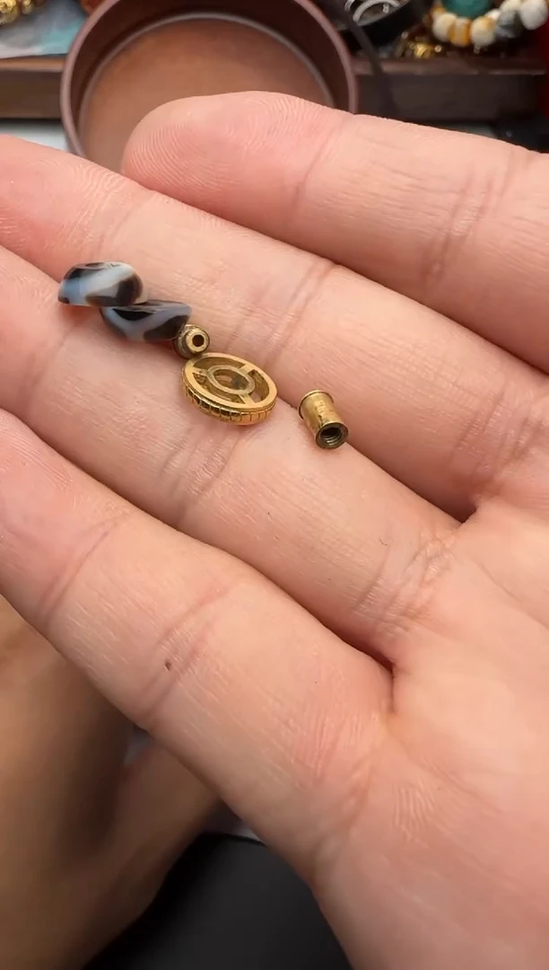 足金镶嵌玛瑙手饰配饰465313254155