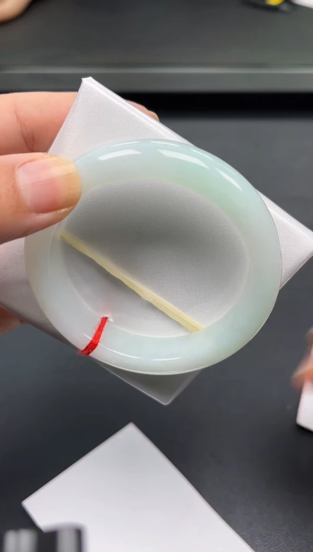 未镶嵌手镯翡翠多人