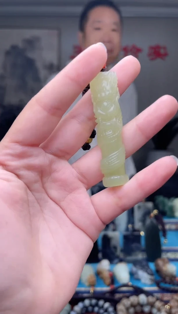 未镶嵌和田玉挂件1