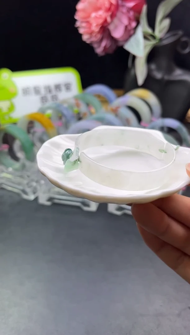 未镶嵌手镯（开口镯）翡翠半镯—拼接