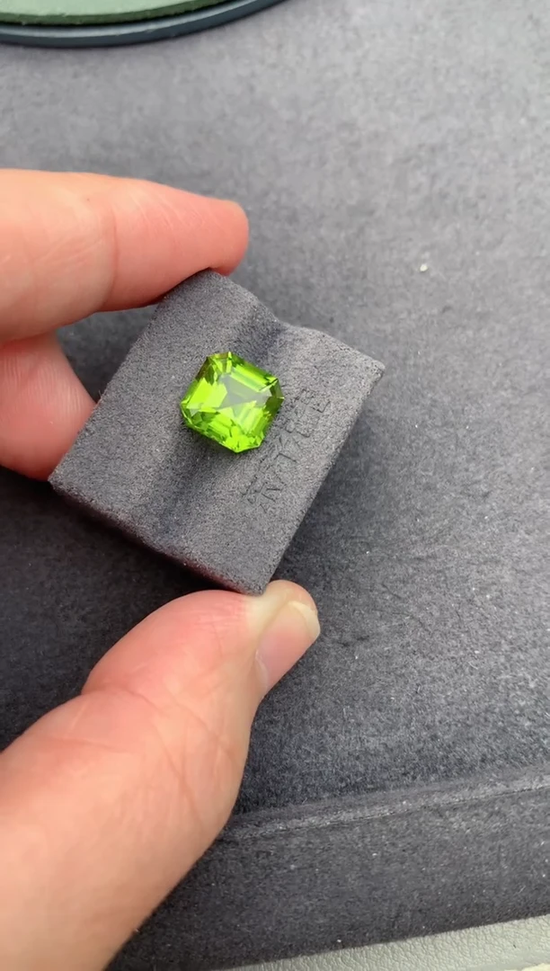 未镶嵌裸石橄榄石4ct橄榄石  BH  定制