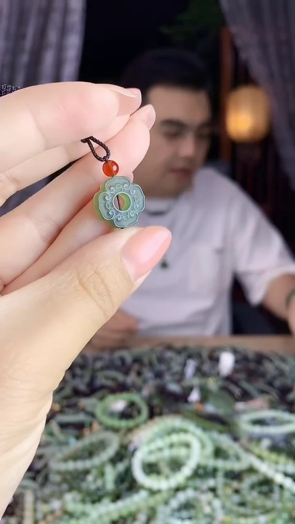 和田玉未镶嵌挂件多样性发货拍一发一