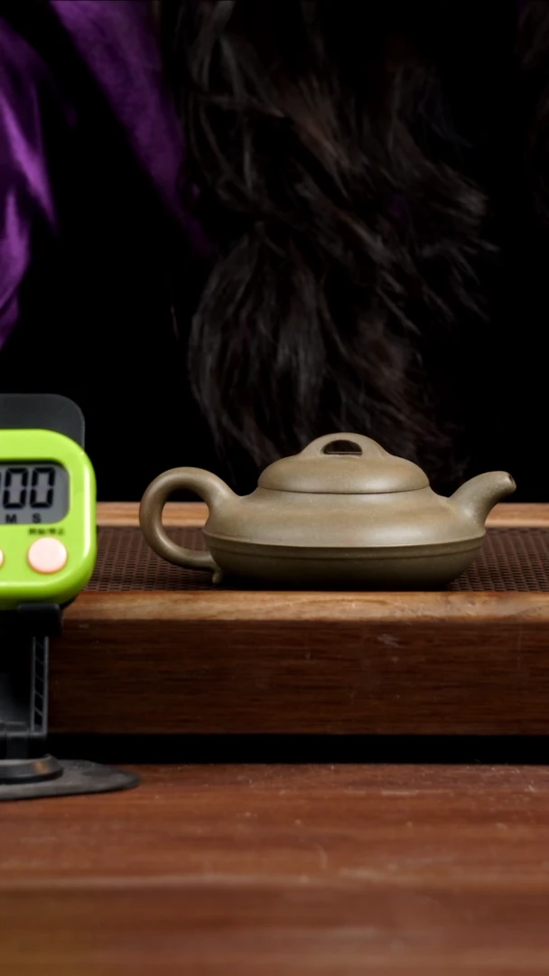 【闪购商品】紫砂茶壶青段线圆160CC