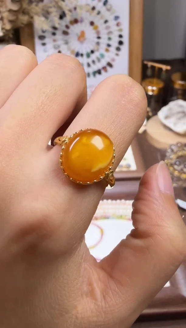 水晶摆件未镶嵌戒指