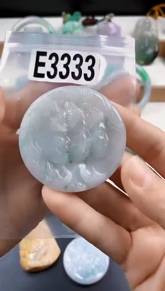 颈饰未镶嵌翡翠天然翡翠吊坠挂件