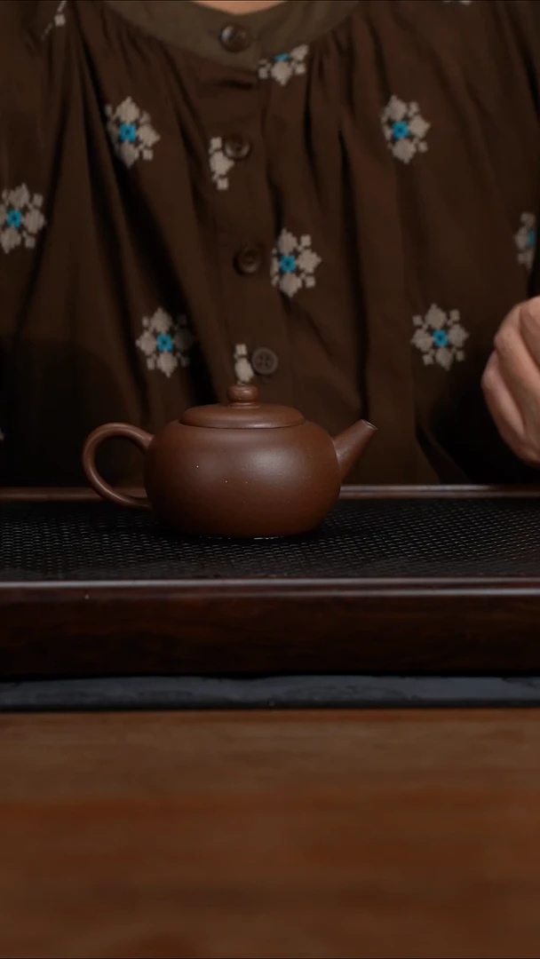 茶壶紫砂150cc黄龙山原矿百年老紫泥古莲子14