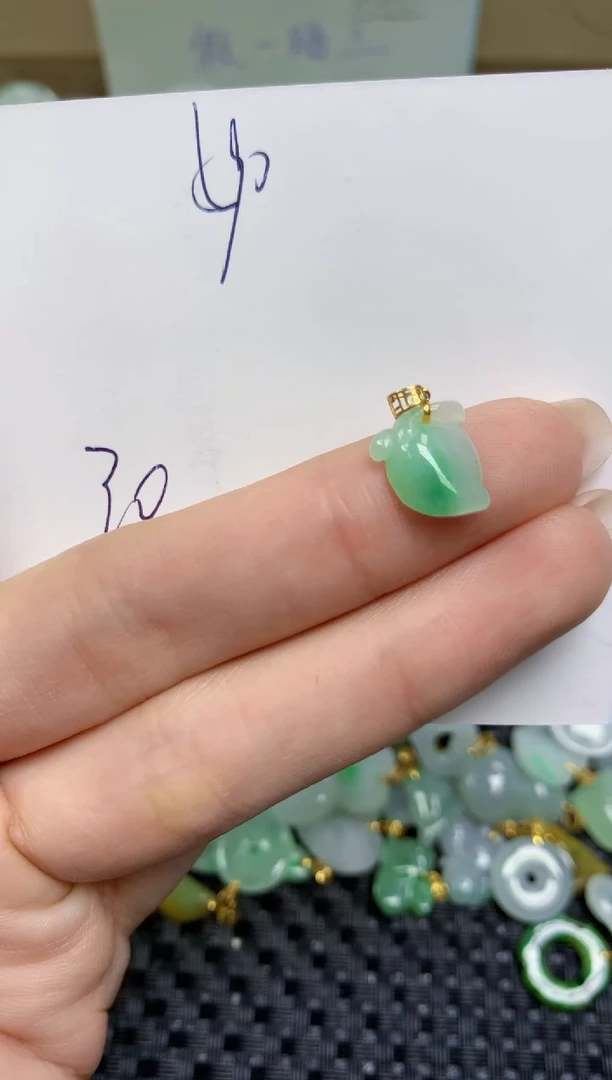 【闪购商品】翡翠颈饰18K金镶嵌天然缅甸A货翡翠