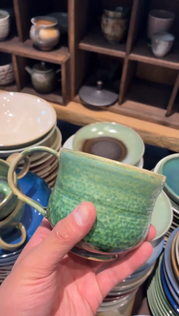 瓷片J****?752  微瑕苏打绿手工杯1个