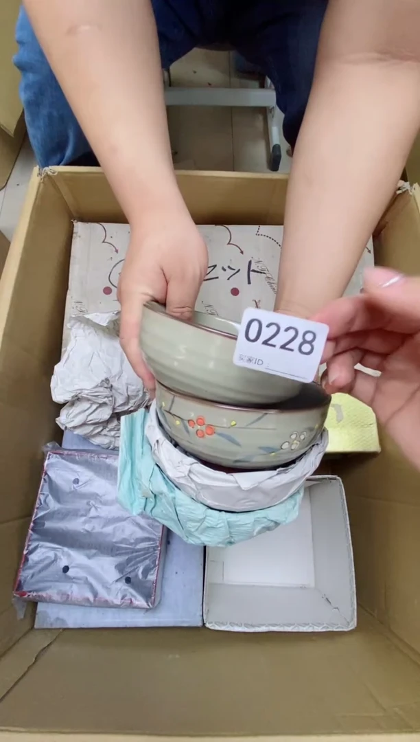 瓷片怕**猫O228默认微瑕，谨慎参拍