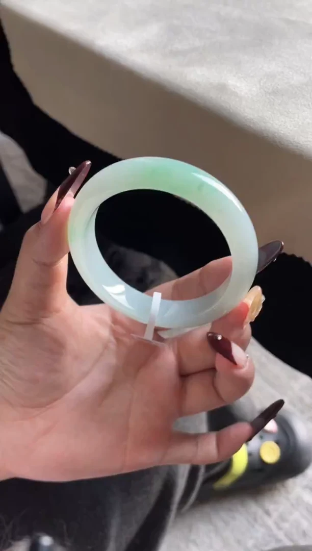 未镶嵌手镯翡翠三天鉴赏期