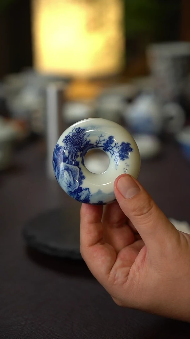 景德镇全手工手绘精工青花山水圆盖置
