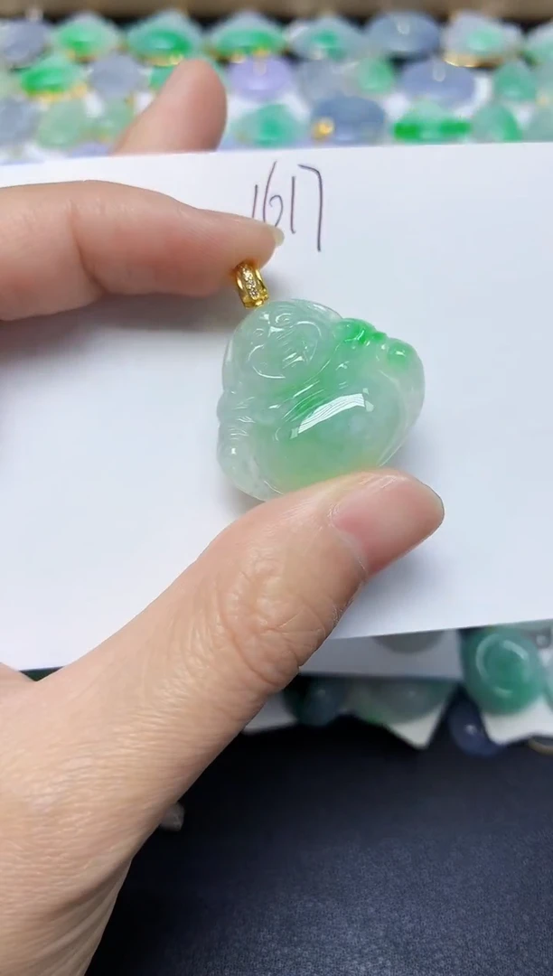 翡翠未镶嵌颈饰 天然缅甸翡翠A货