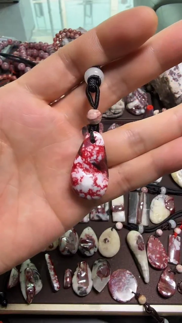 天然辰砂大晶砂随行吊坠