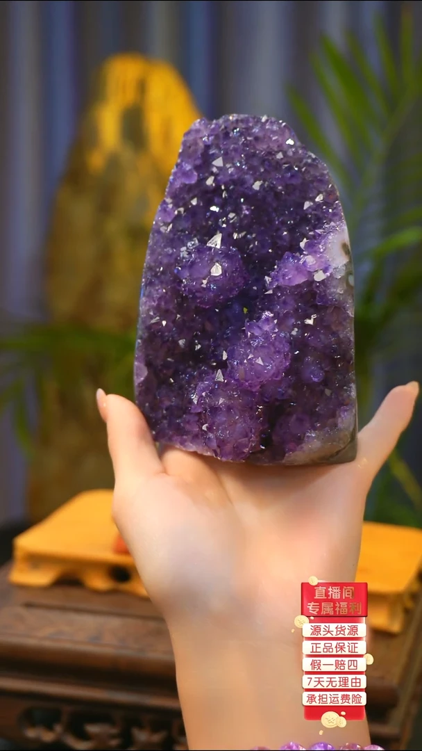 石材精品矿物晶体摆件