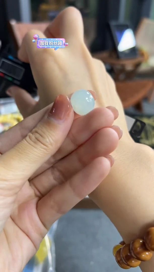 翡翠未镶嵌颈饰76号