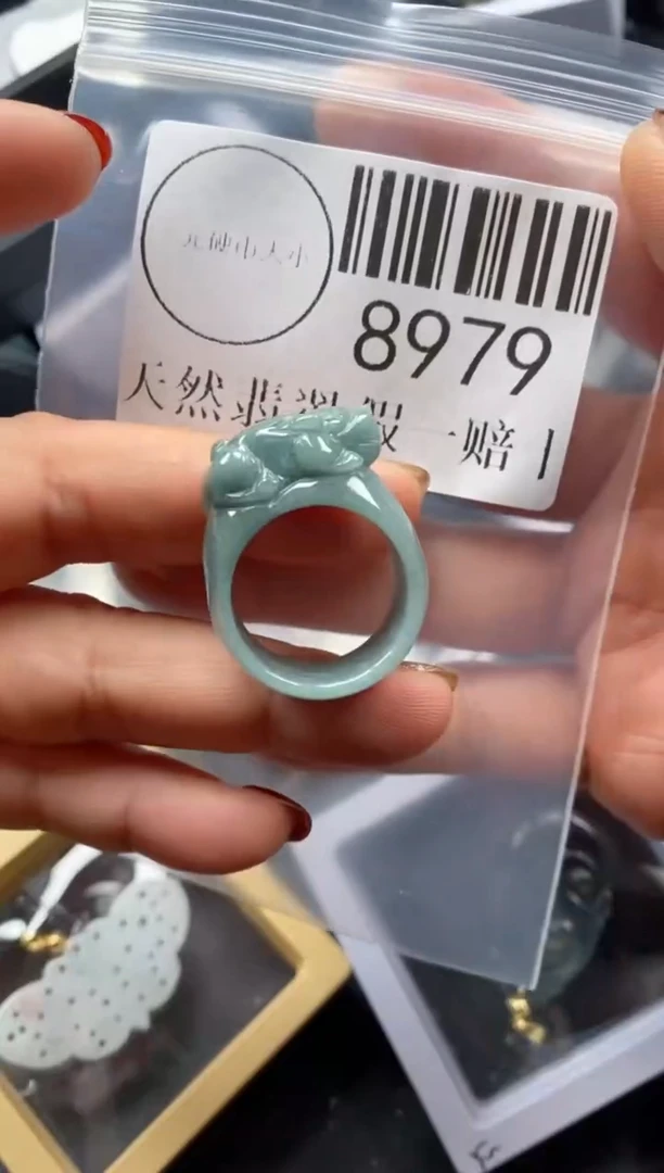 吊坠(不含链)未镶嵌翡翠8979