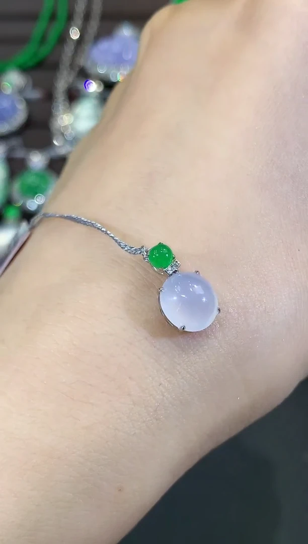 吊坠(不含链)18K金镶嵌翡翠B8