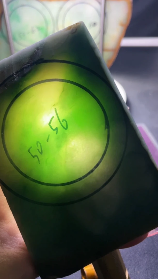 未镶嵌翡翠定制翡翠奇*翡翠