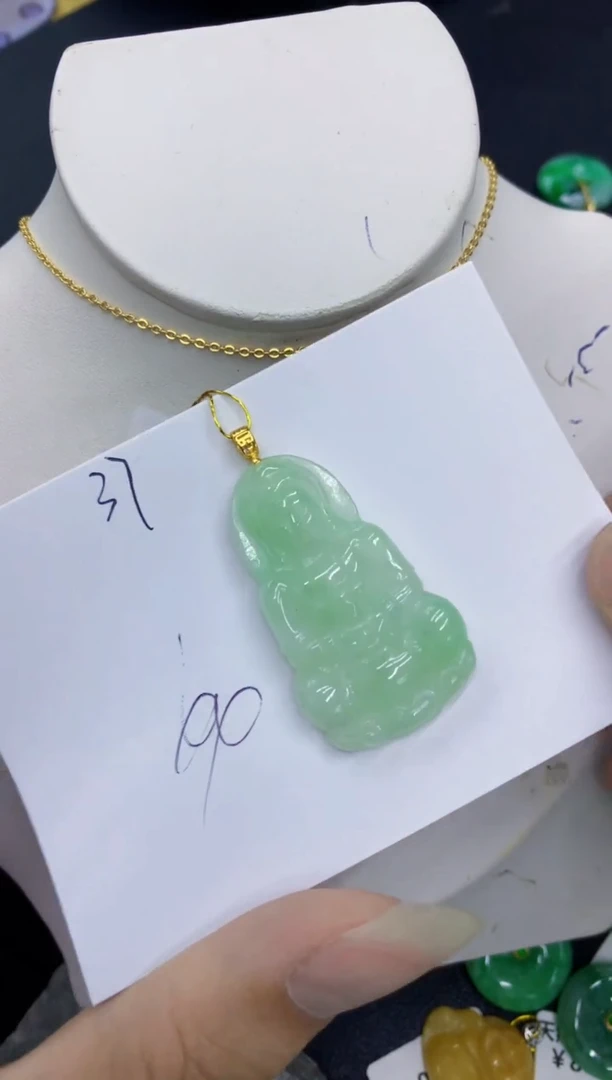 翡翠未镶嵌颈饰11111111111