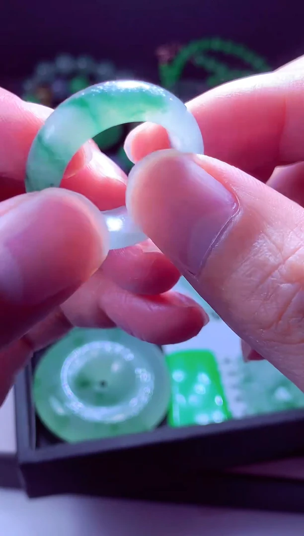 未镶嵌定制翡翠黎*#翡翠毛货定制