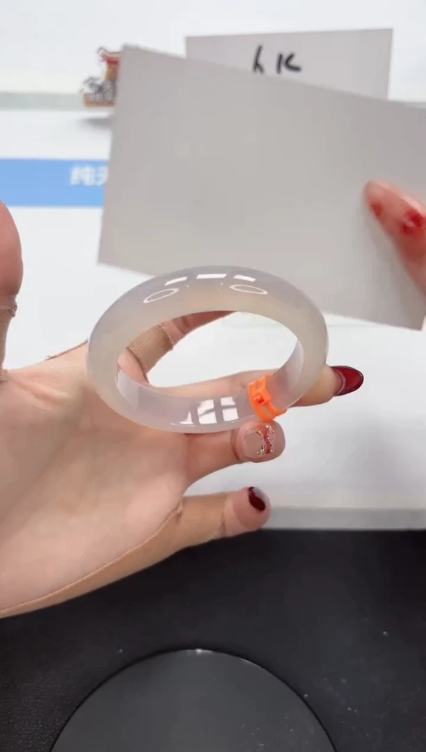 【闪购商品】石英质玉手镯未镶嵌A252-54