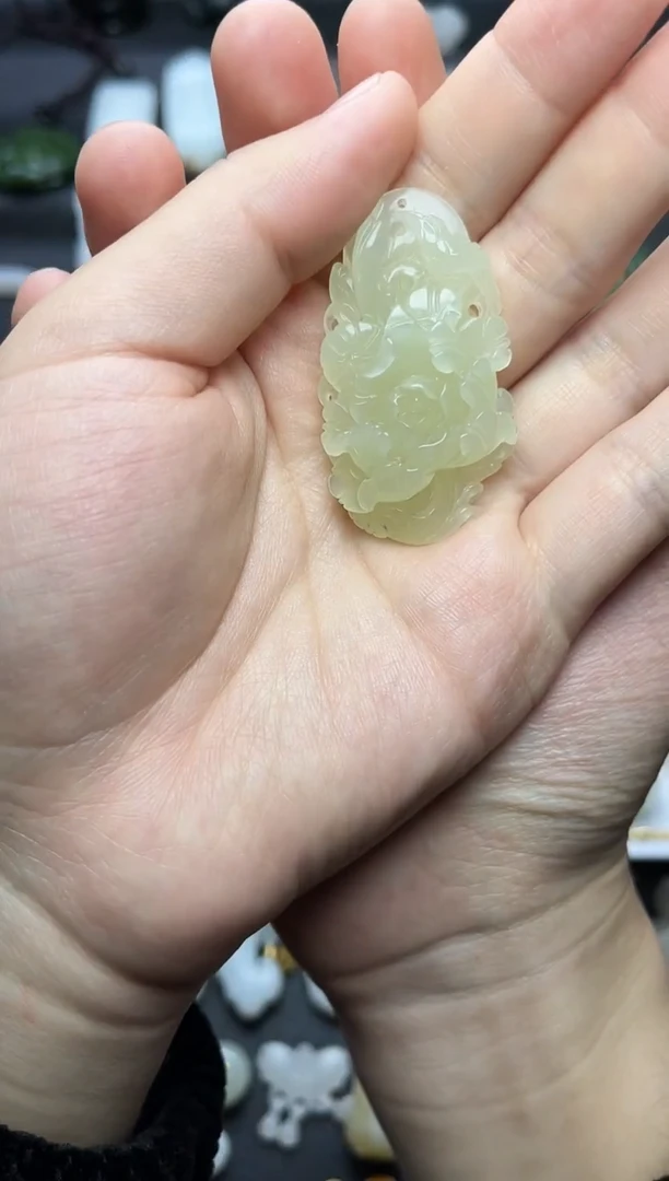 颈饰未镶嵌和田玉喜上眉梢06