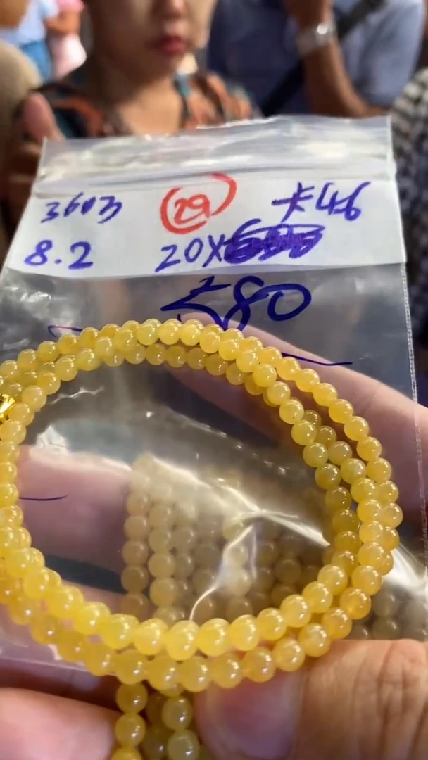 定制翡翠未镶嵌天然缅甸翡翠多样性